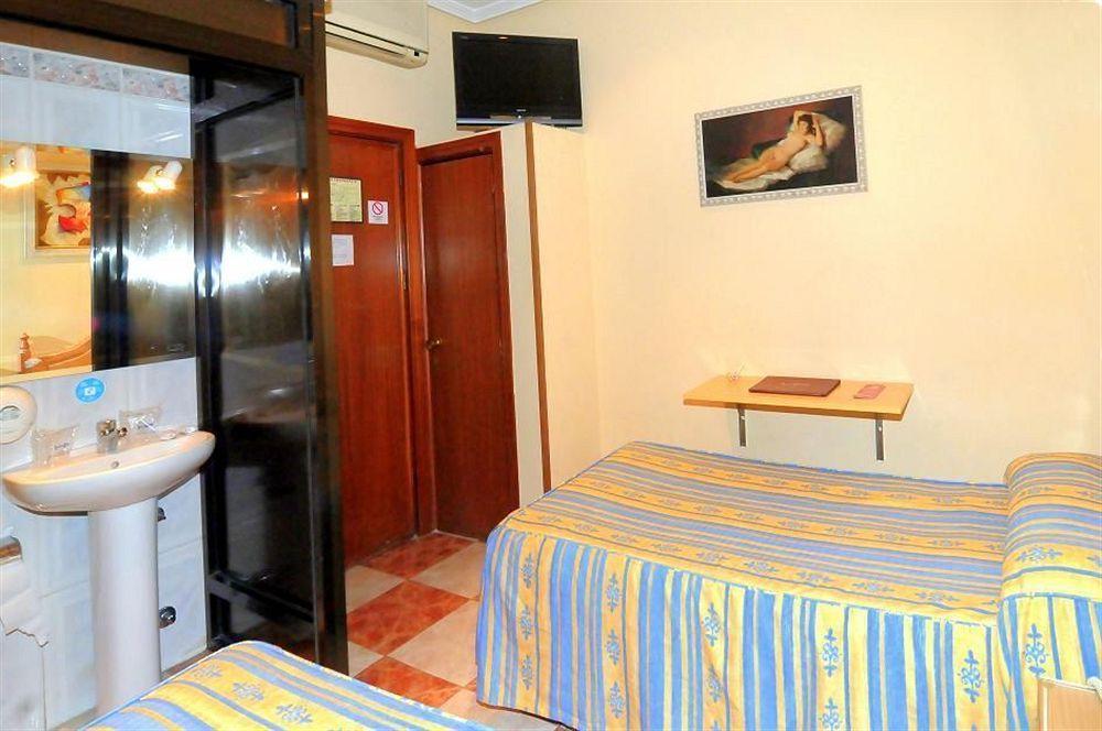 Ch Plaza D'Ort Rooms IV Madrid Dış mekan fotoğraf
