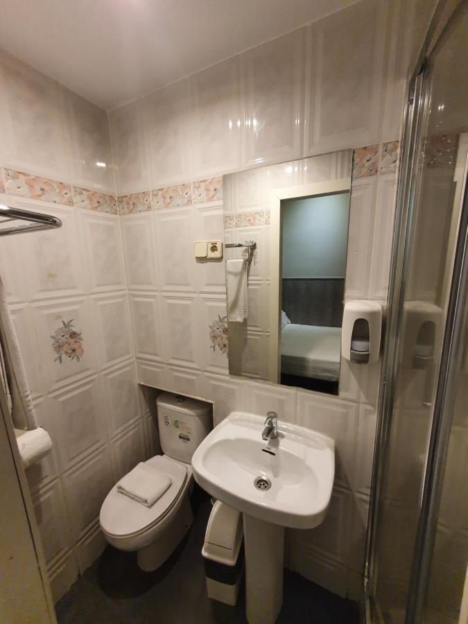 Ch Plaza D'Ort Rooms IV Madrid Dış mekan fotoğraf